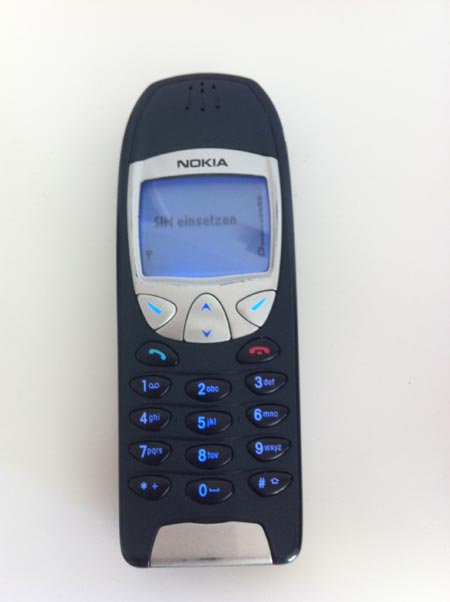 Mein iPhone-Ersatz: Nokia 6210 mit blauer Beleuchtung